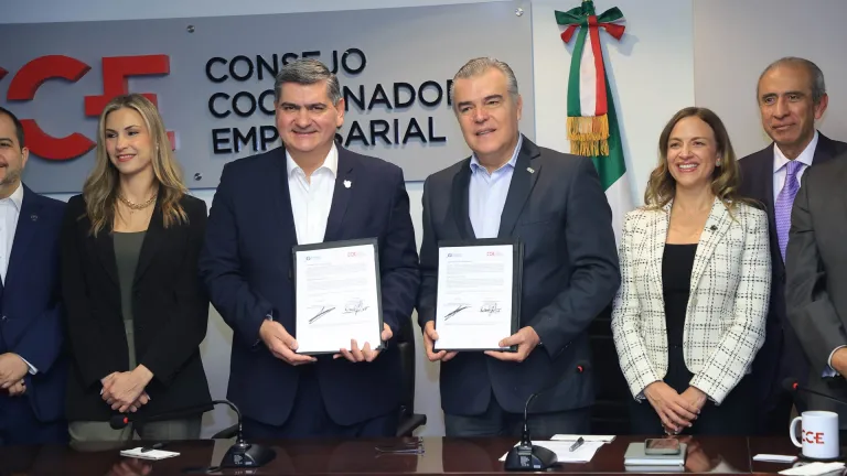 Tec de Monterrey y CCE firman alianza para apoyar talento e innovación