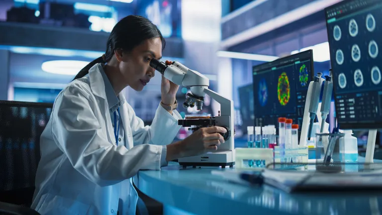 Tec lidera alianza global para promover a mujeres en carreras STEM