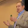 Salvador Alva, presidente del Tec de Monterrey en conferencia en Tec Santa Fe. 