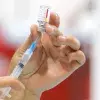 Recomiendan aplicar una segunda dosis de la vacuna CanSino para reforzar la eficacia.