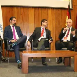 Panel entre expertos de México y Alemania en el Foro Tec-DHIK