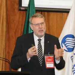 Heinrich Munz, de la empresa alemana KUKA