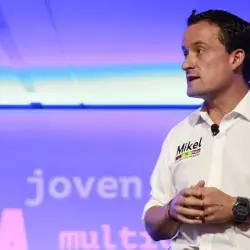Mikel Arriola en el Tec de Monterrey
