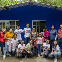 Alumnos recaudan fondos para construir casas