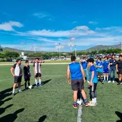 Futbol con exreclusos de Puente Grande con estudiantes de PrepaTec Santa Anita.