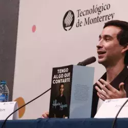 Alfonso Aguirre, presentación de su libro durante la FIL Monterrey 2022