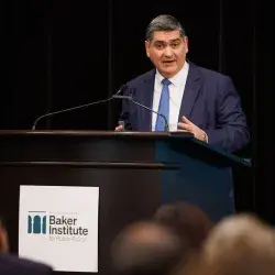Tec rector speaks at Rice University about key issues for Mexico-USA