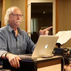 Allan Tucker, mezcla y grabación de nivel Grammy (video)