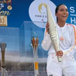 Diana Flores participa en recorrido de antorcha olímpica 2024
