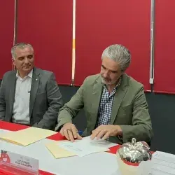 Firma de convenio Tec campus Puebla con banco de alimentos