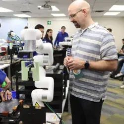 A factory in the classroom! Immersion using MIT technology