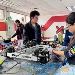 XRAMS enfrenta el reto REEFSCAPE en FIRST Laguna