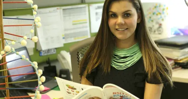 Daniela Gordillo, líder de Nutrición, recibe Premio Mujer Tec