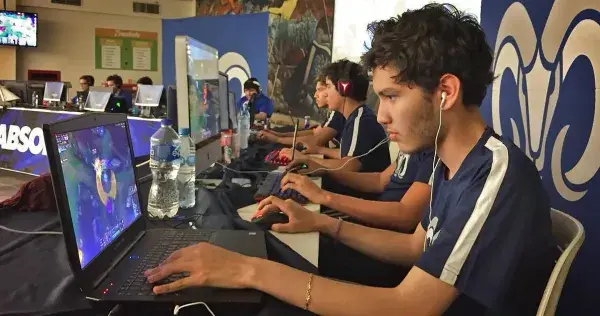 Todo un éxito el primer torneo de videojuegos eSports en el Tec