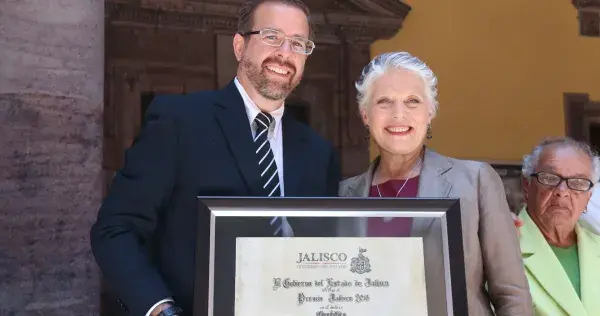 Entregan Premio Jalisco 2018 a profesor por su labor científica