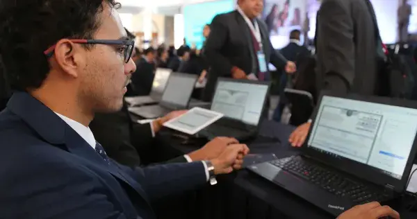 Cédula digital en minutos; el Tec, pionero con la SEP en el trámite