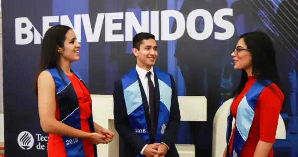 Terminan estudios primeros 3 becados al 100% en Tec Guadalajara