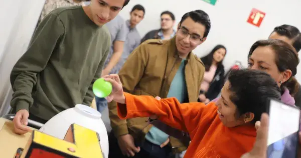 Crean juguetes destinados a niños con discapacidad