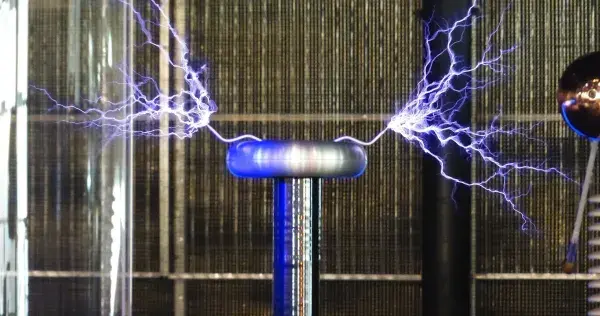 Tesla Coil Concert: El proyecto que crea música a través de la ciencia