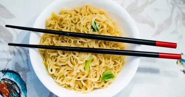GANU: Sopa instantánea de vaso es saludable y amigable con el ambiente