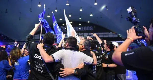¡Al mundial! Equipos PrepaTec triunfan en regional FIRST de Monterrey