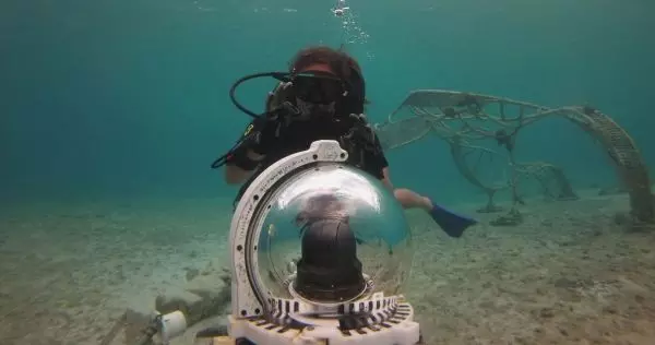 Alumna del Tec impulsa proyecto de siembra de coral en Cozumel