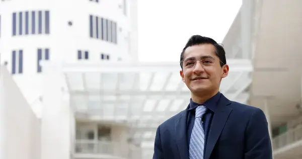 Lo invitan universidades de EU; ahora gana en torneo mundial de física