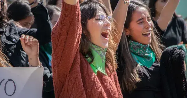¡A una sola voz! Alumnas de Tec Toluca se unen a movimiento feminista