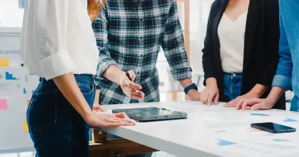 Todo lo que debes saber de la iniciativa contra el outsourcing