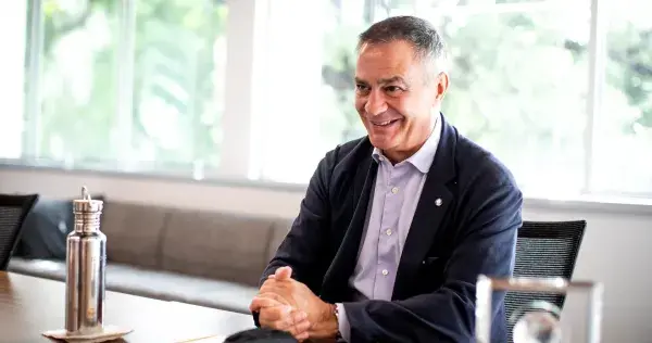 Ignacio de la Vega: de estudiante genio a ser el Educador del Año