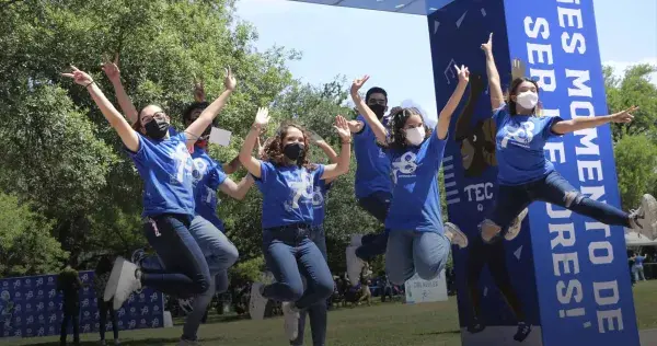 ¡El azul está de regreso! Conmemoran en campus Mty 78 aniversario