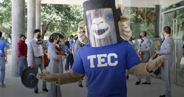 Por 78 aniversario del Tec, ¡agradecen en campus Mty! (fotogalería)
