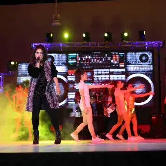 Ensamble We Will Rock You