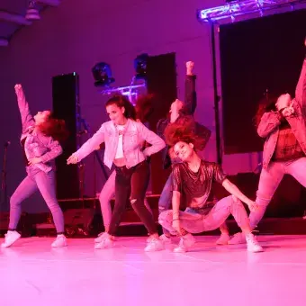 Ensamble We Will Rock You