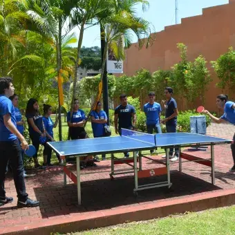 Alumnos en el HiTec