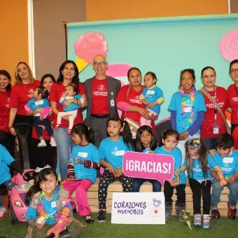 paciente y equipo corazones invencibles