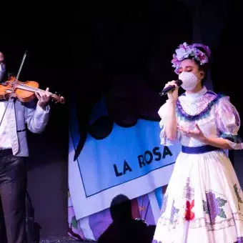 Violinista y cantante en "La Lotería", Raíces 2021