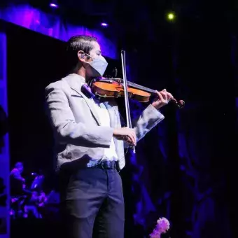 Violinista de "La Lotería" en el Auditorio Luis Elizondo