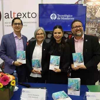 Presentan libro universidad cocredora del futuro en la FIL Guadalajara.