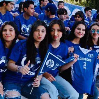 Alumnos del Tec de Monterrey campus Juárez 