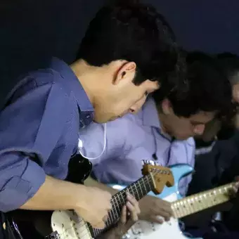 guitarristas en vivo en dreamlike