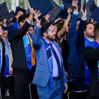 Graduados celebran en Tec campus Guadalajara.