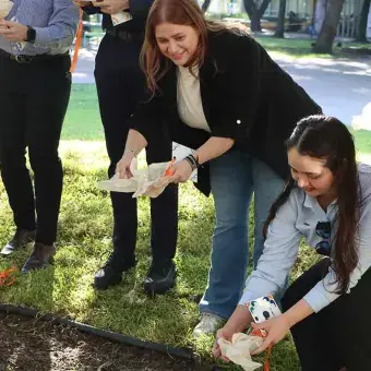 Ceremonia del Árbol de la Fraternidad en el 70 Aniversario