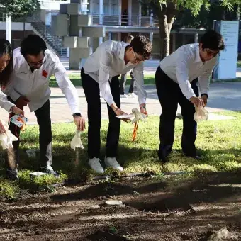 Ceremonia del Árbol de la Fraternidad en el 70 Aniversario