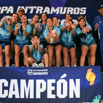 Tec Estado de México durante la premiación del 1er lugar en Futbol Femenil.