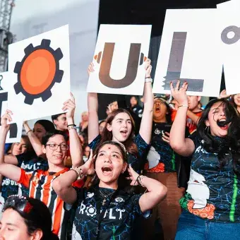 La porra del equipo local en FIRST Regional Laguna 2025